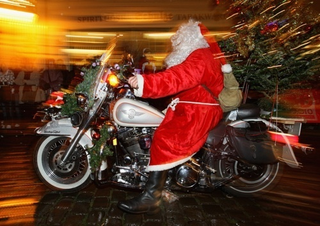 Illustration for article titled You Better Watch Out: Santa Claus Might Already Be In Your Town